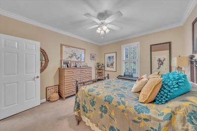 Rarely Available Waterfront Luxury Condo!

Experience