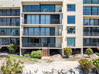 Beautiful waterfront views of Sarasota Bay!  From the moment you