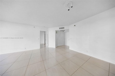 Stunning 3-Bedroom Apartment with Park Views Near Aventura Mall
