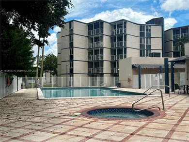 2/2 in the heart of miami hialeah, NEW AC UNIT, Excellent