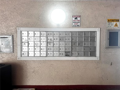 2/2 in the heart of miami hialeah, NEW AC UNIT, Excellent