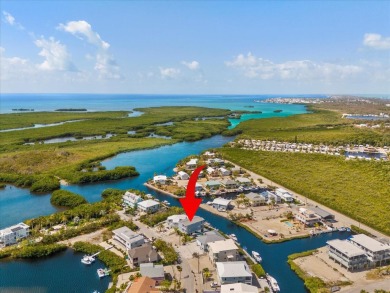 Tropical Luxury meets Coastal Living in the heart of Key Largo!