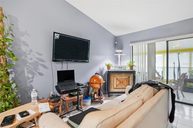 One or more photo(s) has been virtually staged. Welcome to this