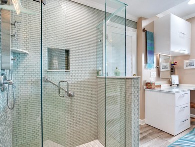 ELEVATED WATERFRONT LUXURY | OPEN WATER VIEWS | 2 SINGLE-CAR