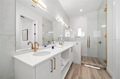 Investor's Dream - Short term rentals allowed here at this