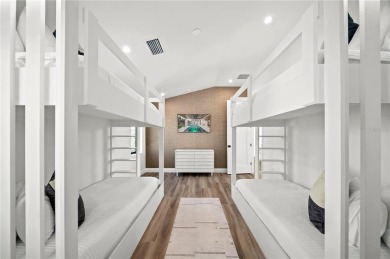 Investor's Dream - Short term rentals allowed here at this