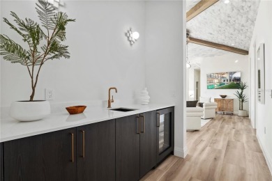 Investor's Dream - Short term rentals allowed here at this