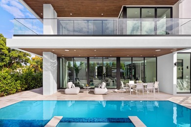 Welcome to 1099 NE 4th Avenue, Boca Raton; a newly completed