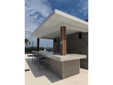 Lexi 701 - Extraordinary Waterfront Corner Residence
Experience