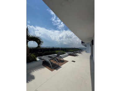 Lexi 701 - Extraordinary Waterfront Corner Residence
Experience