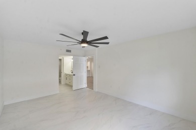 Fully Renovated Condo with Breathtaking Lake Views in Weldon