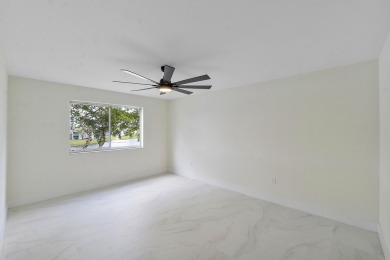 Fully Renovated Condo with Breathtaking Lake Views in Weldon