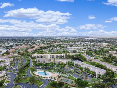 Fully Renovated Condo with Breathtaking Lake Views in Weldon