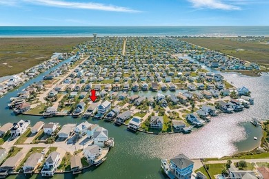 The one-story, beautifully maintained, decked-out canal house