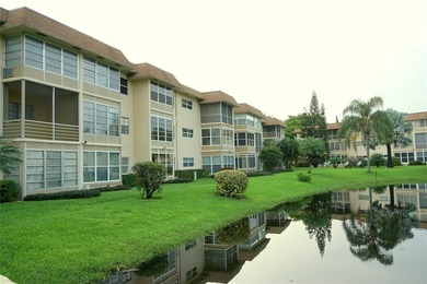 Great 2/2 condo located in Hovnanian Gardens Adult Community