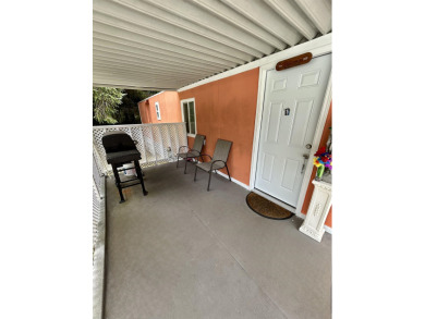 Welcome to this charming single-wide home in Pacific Terrace