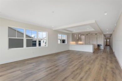 Exceptional New Waterfront Construction in Quiet Cove