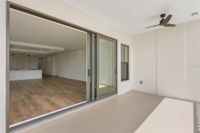 Exceptional New Waterfront Construction in Quiet Cove