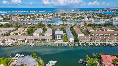 Exceptional New Waterfront Construction in Quiet Cove