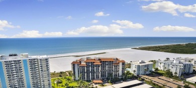 Tradewinds Beachfront end-unit Condo. Tile through-out with