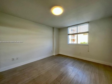 Live the dream in this luxurious biggest 2 bedrooms condo in the