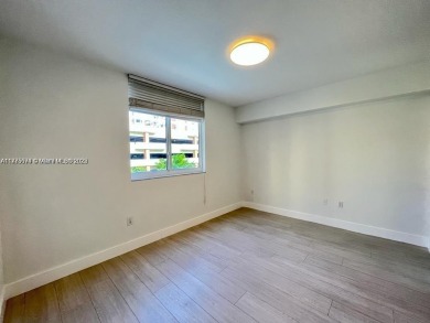 Live the dream in this luxurious biggest 2 bedrooms condo in the