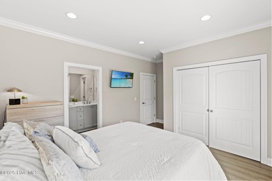 Stunning 4BR/4.5BA Ocean Isle Beach Island Home - Private