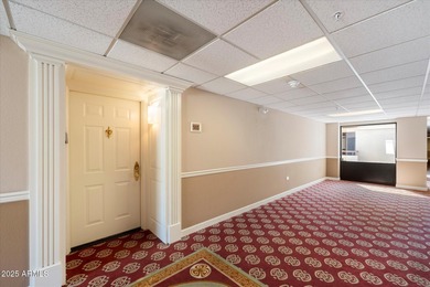 TOP FLOOR, MAGNIFICENT VIEWS! *Resort style 2 Bedroom, 2