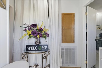 Welcome to Central Florida. This 3-bedroom, (SPLIT FLOOR PLAN /