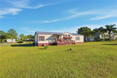 Welcome to Central Florida. This 3-bedroom, (SPLIT FLOOR PLAN /