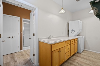 Dream retreat on over 5acres of pristine land overlooking Mill