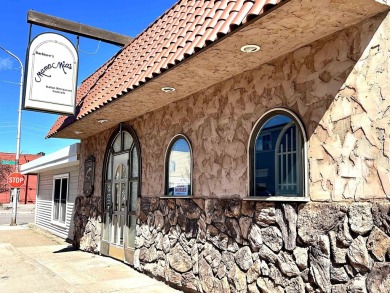 One of Upper Michigan's finest Italian dining restaurants, Mama