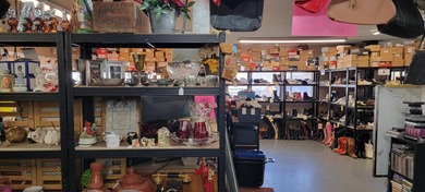 Prime Main Street location in historic Chester, California. This