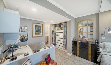 Be prepared for the breathtaking, unobstructed water views from