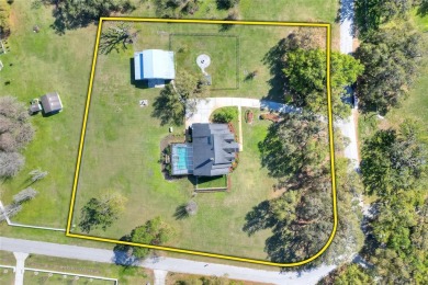 STUNNING & Spacious Retreat on 2.62 Acres!
Step into this