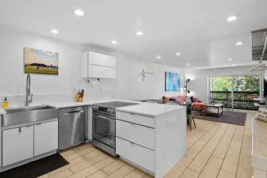 Stunning mountain modern condo located at the base of Alpine