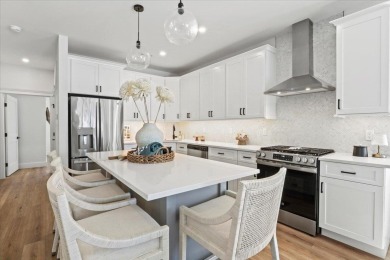 Welcome to your new beach home in Wildwood Crest. This stunning