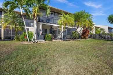 Welcome to 4803 SW Santa Barbara Ct, Unit 8! This