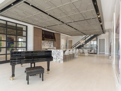 One of a kind - 5th Floor Penthouse in the Sterling Bank