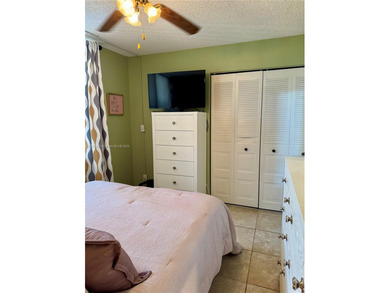 This condo meets the highest demands! It is waiting for its new