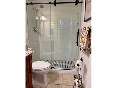 This condo meets the highest demands! It is waiting for its new