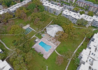 This condo meets the highest demands! It is waiting for its new