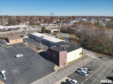 SELLER FINANCING OPTION AVAILABLE. Great business location with