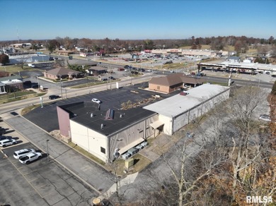 SELLER FINANCING OPTION AVAILABLE. Great business location with