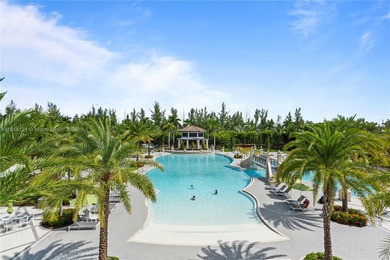 Investor opportunity! Luxurious Smart Apartment 2/ 2/1 in