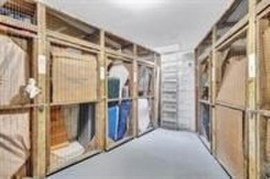 You found it! Is the penthouse baby! Spacious 3rd floor Condo