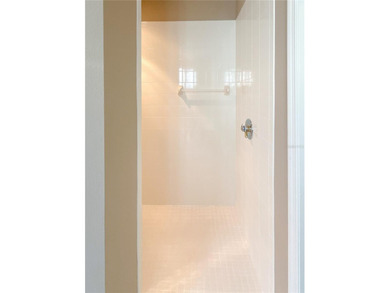 One or more photo(s) has been virtually staged. Seller's Loss Is