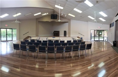 You found it! Is the penthouse baby! Spacious 3rd floor Condo