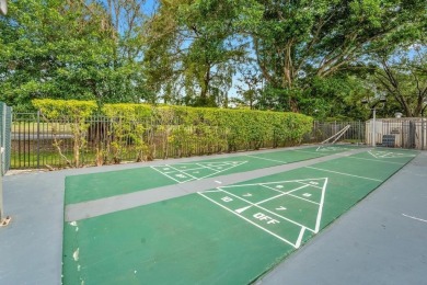 You found it! Is the penthouse baby! Spacious 3rd floor Condo