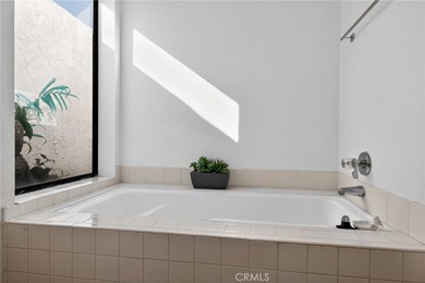 Just a five minute walk to downtown's Indian Canyon! The Casino